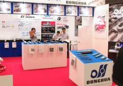 機械要素技術展　DONGHUAチェーン　ブースの様子